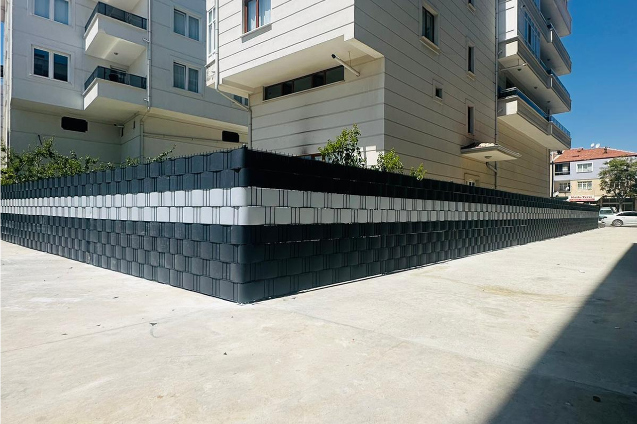 Brandalı Double Panel Çit Sistemleri