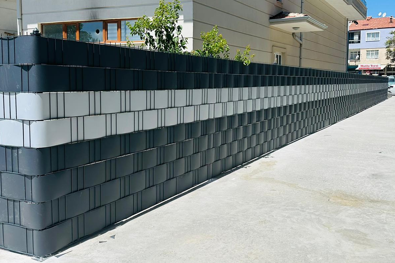 Brandalı Double Panel Çit Sistemleri