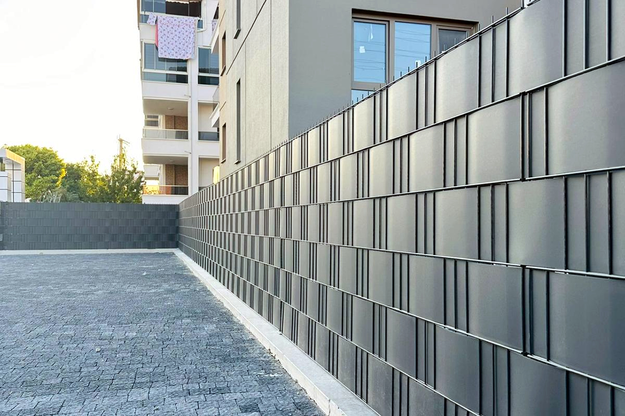 Brandalı Double Panel Çit Sistemleri