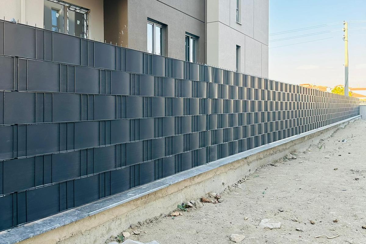Brandalı Double Panel Çit Sistemleri