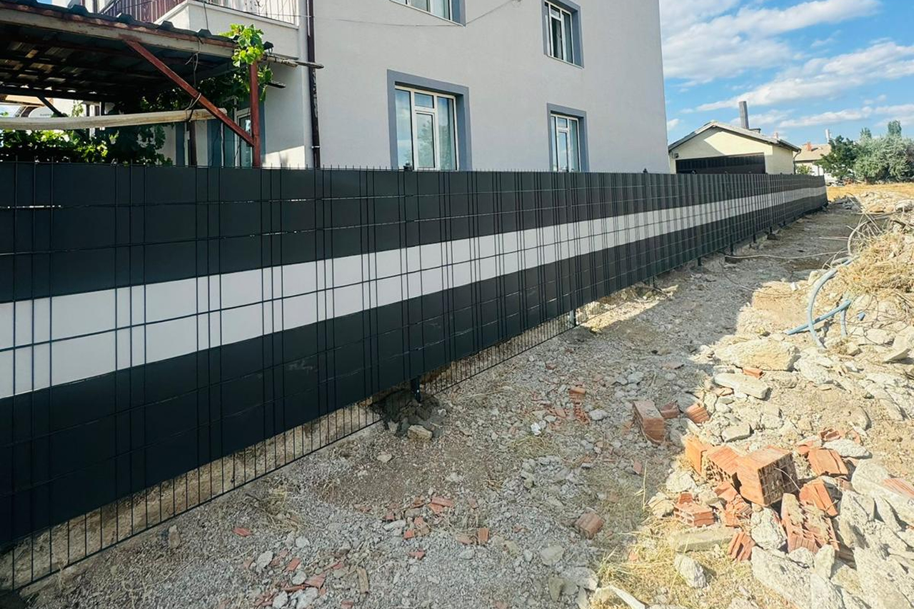 Brandalı Double Panel Çit Sistemleri