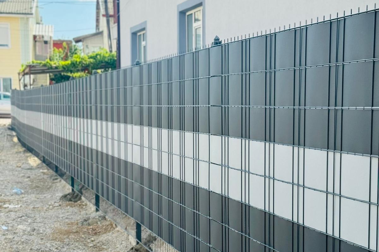 Brandalı Double Panel Çit Sistemleri