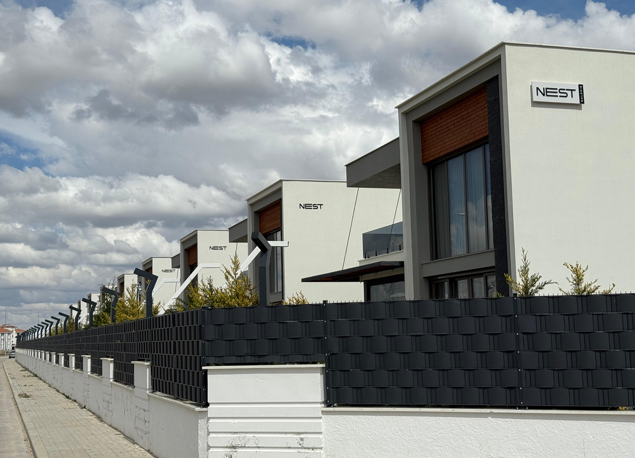 Brandalı Double Panel Çit Sistemleri