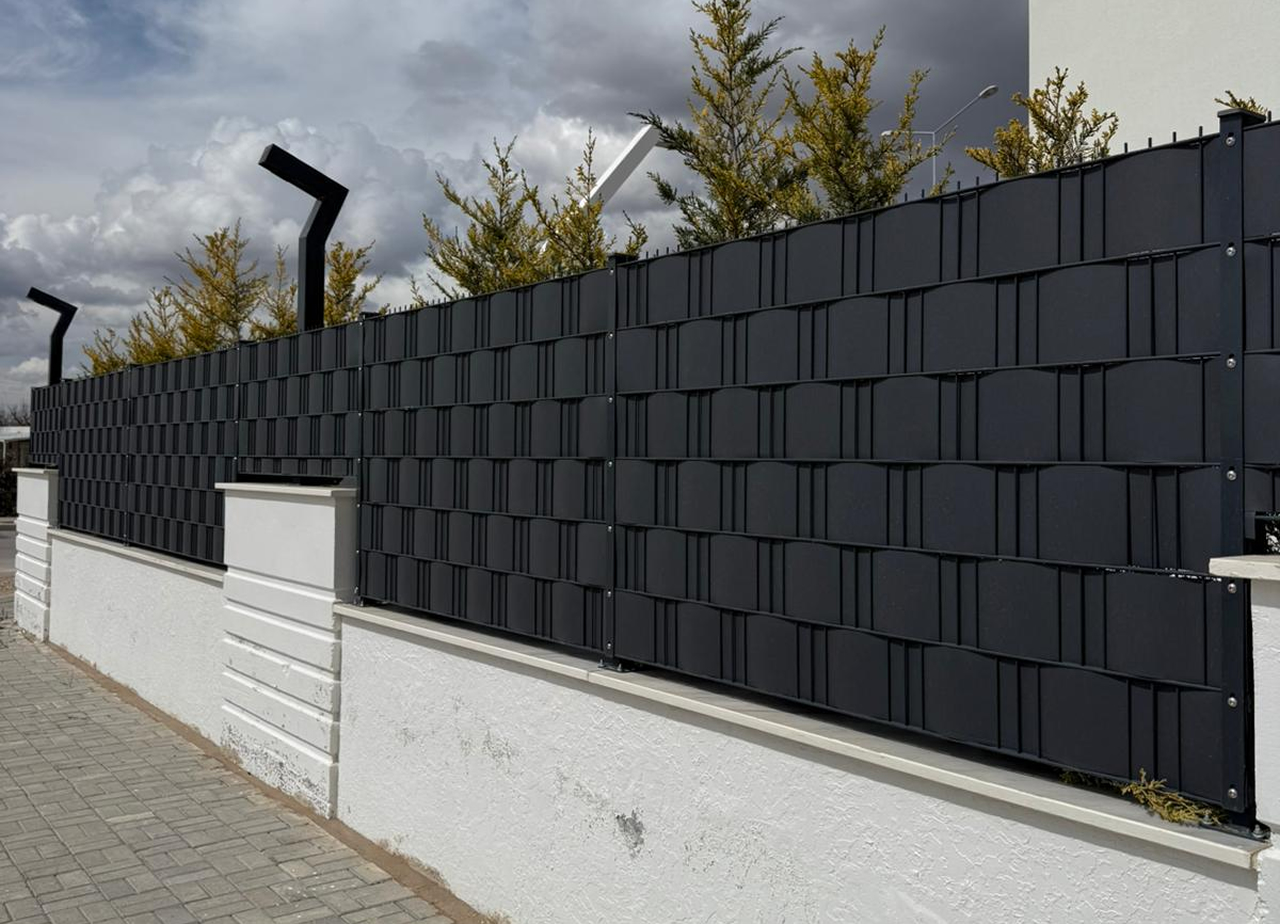 Brandalı Double Panel Çit Sistemleri