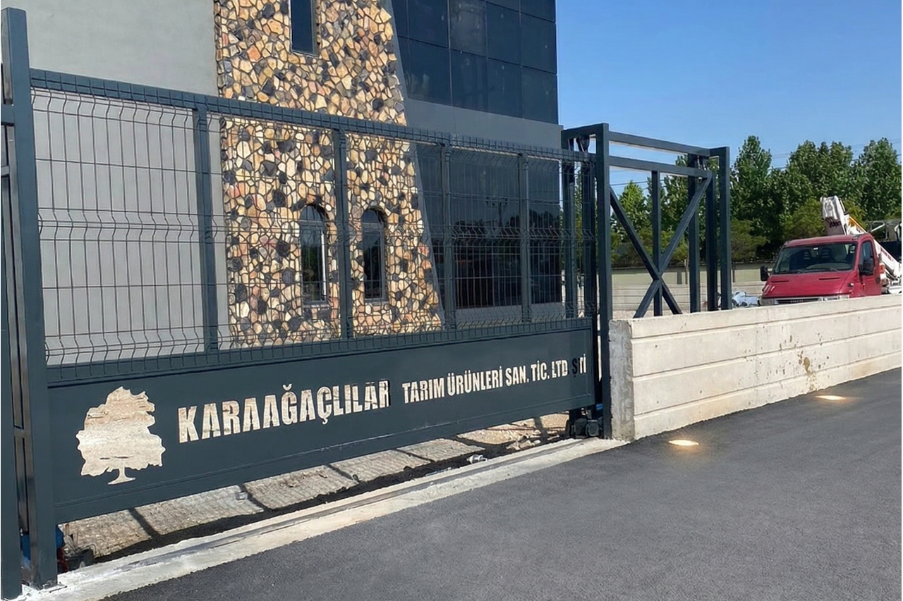 Dekoratif Kayar Kapılar