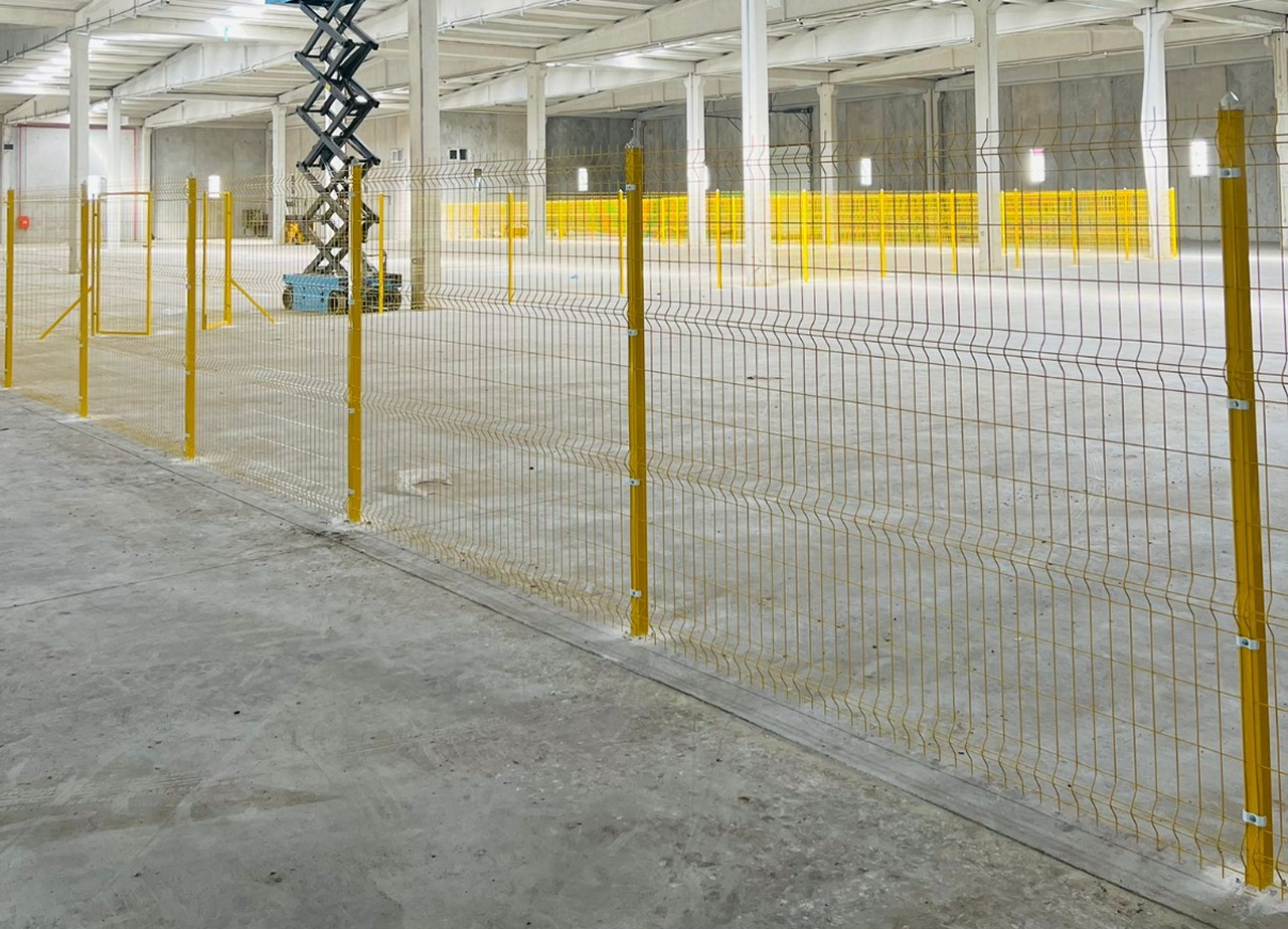 Single Renkli Panel Çit